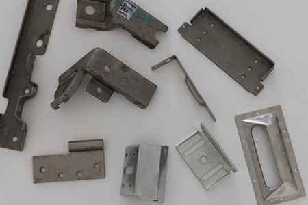 五金彈片的材質(zhì)有哪些，使用壽命多長？